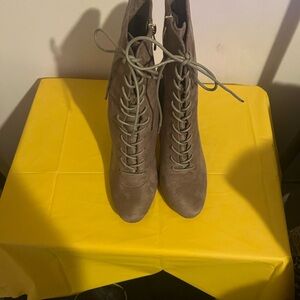 X28 Taupe Heels - Size 8